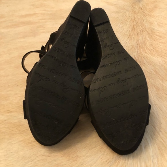 American Rag heels 👠 - Picture 3 of 4